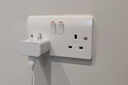 USB Mains Adapter UK (3-PIN)
